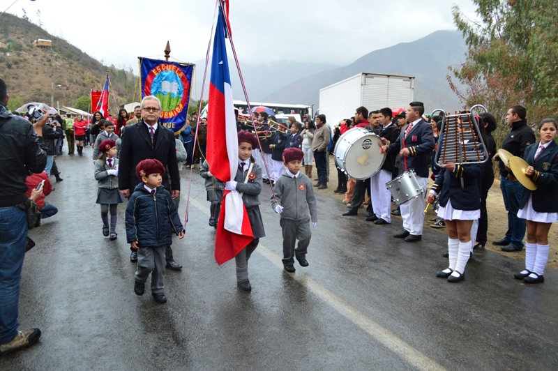 Olmué conmemoró las Glorias Navales con dos desfiles e inaugurando la remodelada Plaza en Quebrada Alvarado