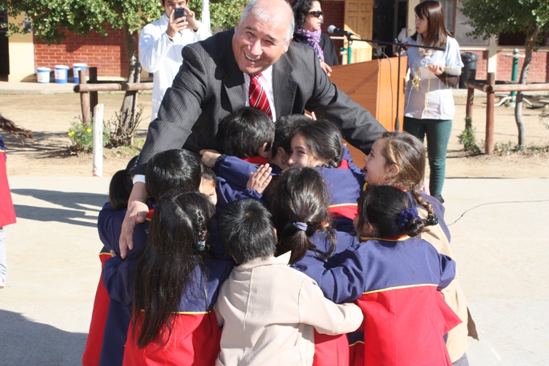 Escuela Lo Narváez seleccionada entre Escuelas Lideres del país