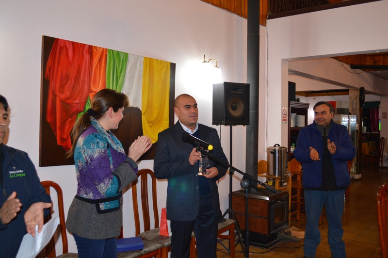 Alcaldesa realiza reconocimiento a labor de Bomberos de Olmué