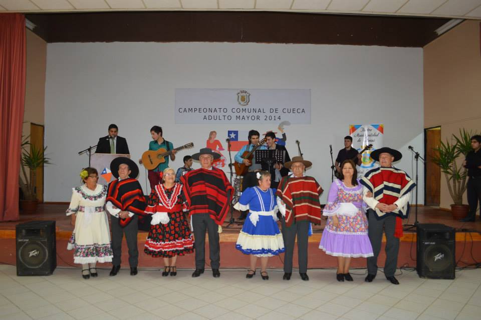 Pareja del Club Los Pensamientos ganó el Campeonato Comunal de Cueca del Adulto Mayor de Olmué‏