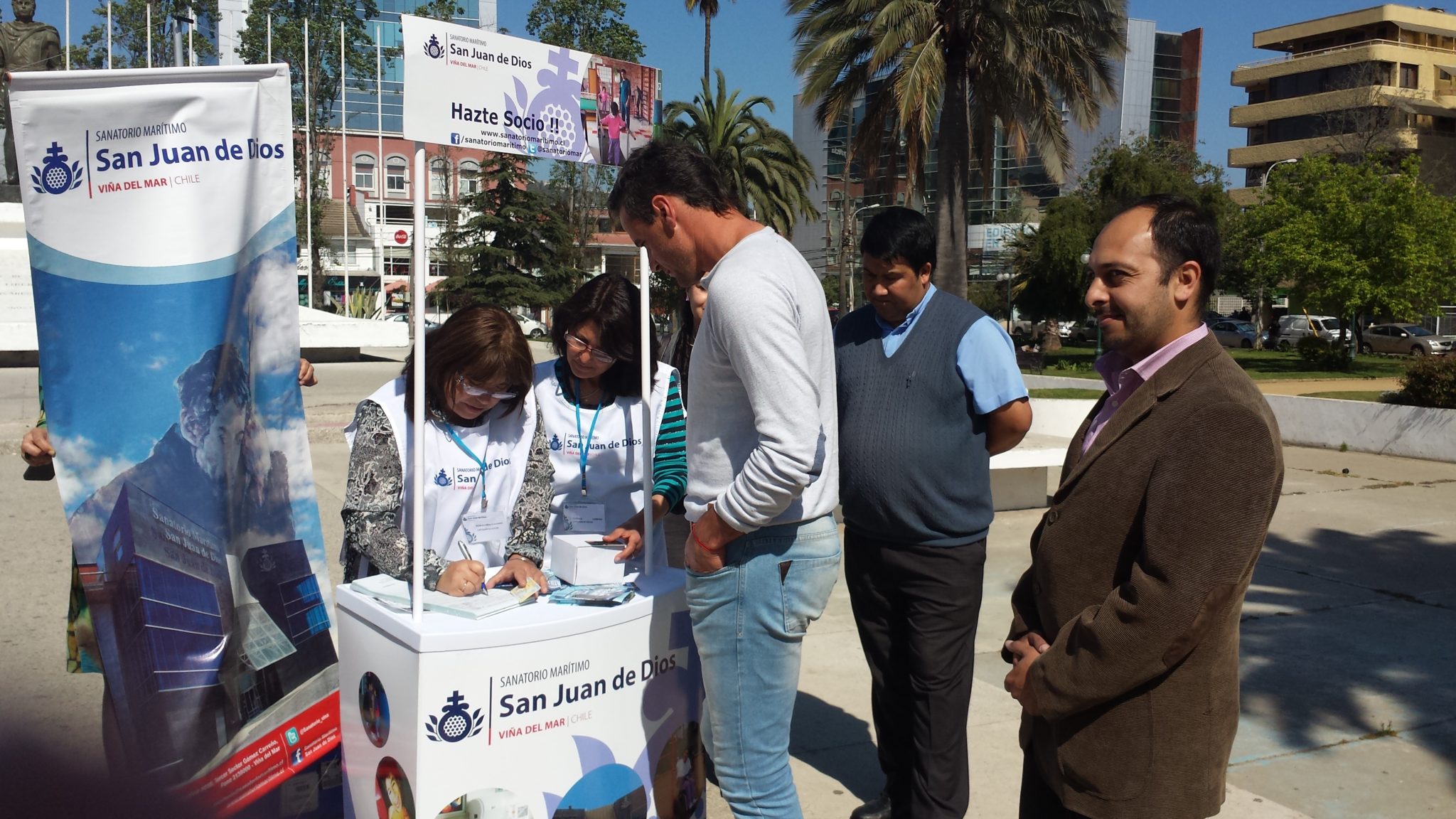 Sanatorio Marítimo lanzó campaña de captación de socios 2014 con jugadores de Everton