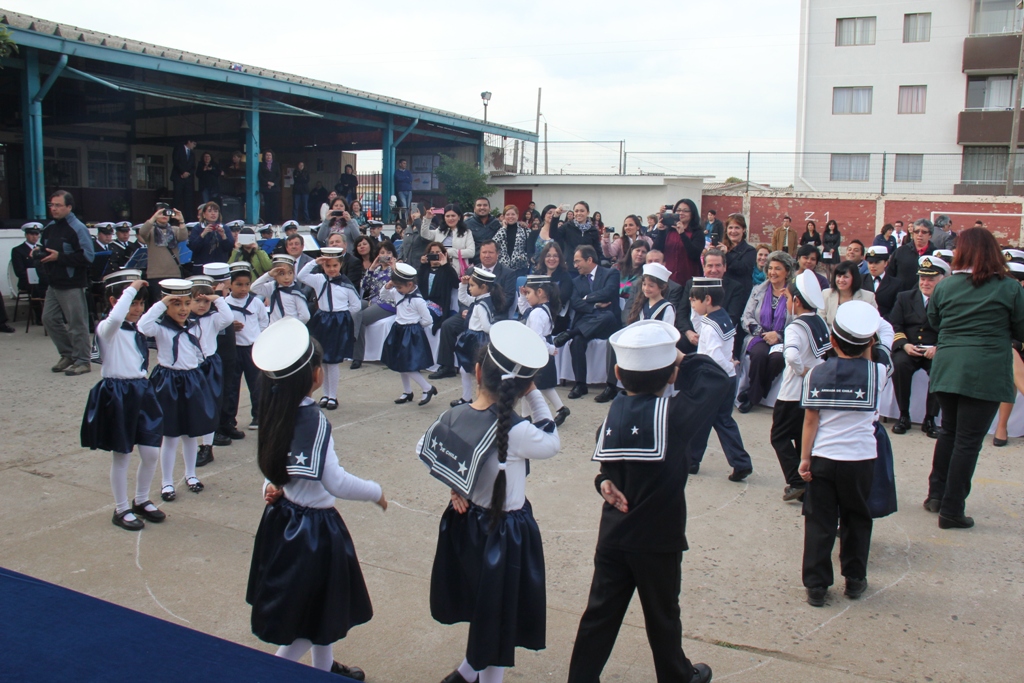 Alianza entre Armada de Chile y Escuela Municipal viñamarina beneficiará a 350 alumnos