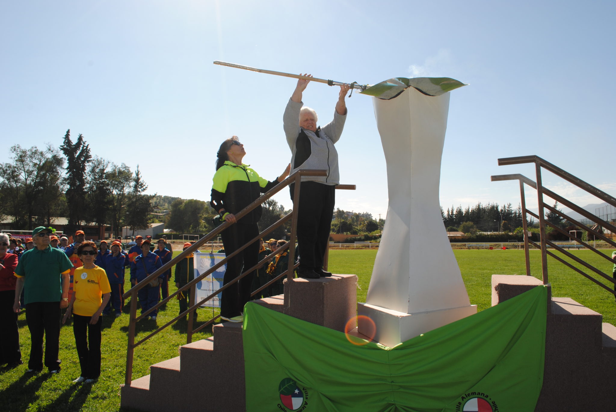 Energía desbordante en las VIII Olimpiadas de Adultos Mayores