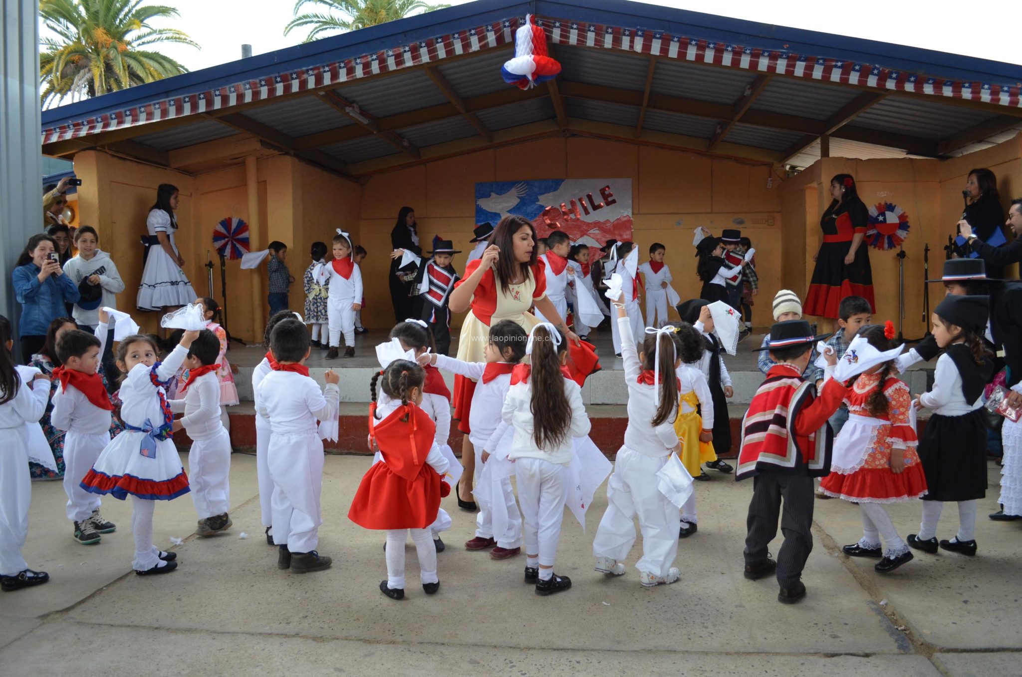 Los “PequeGenios” continuan celebrando las Fiestas Patrias