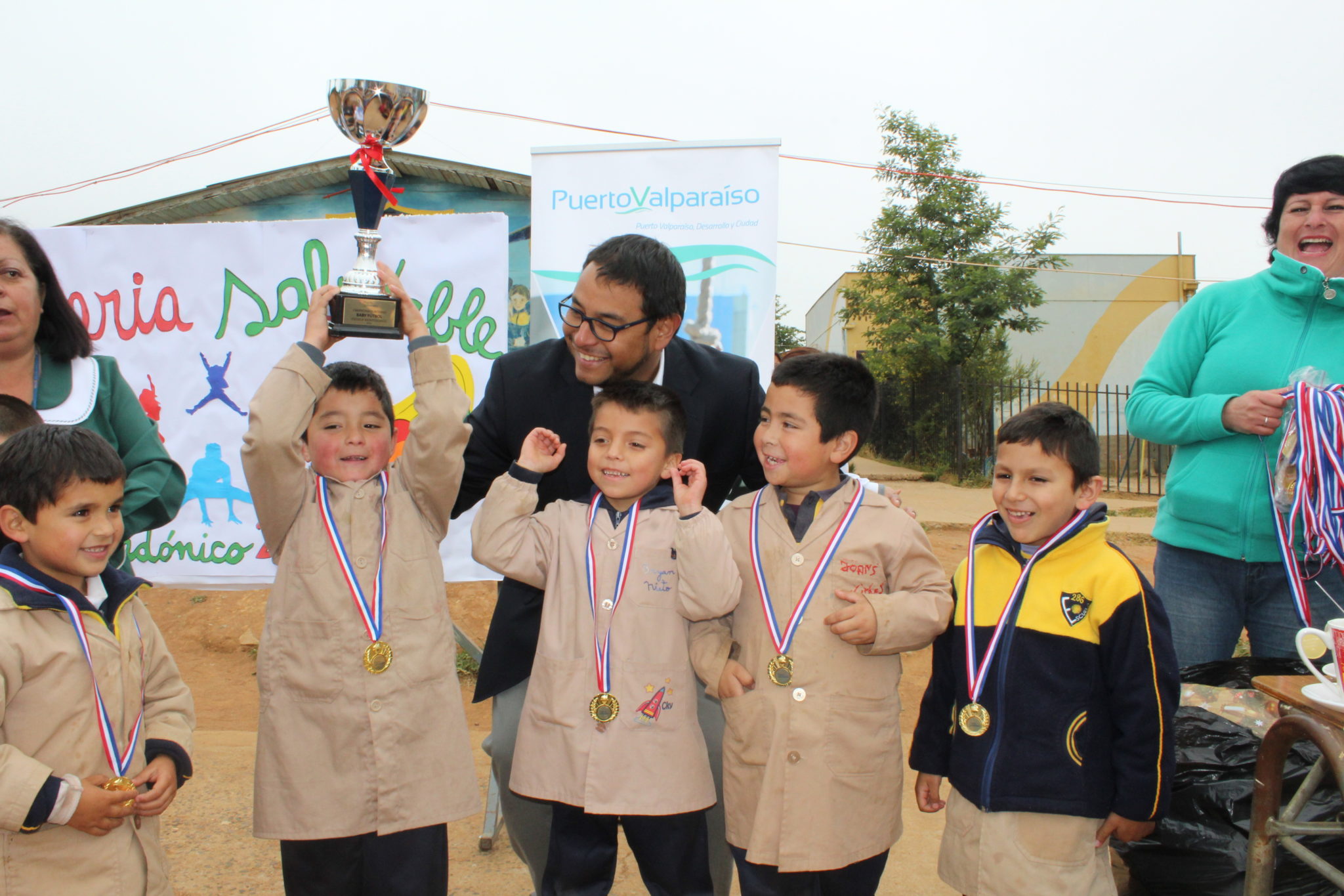 EPV apoya Feria Saludable en Escuela Montedónico