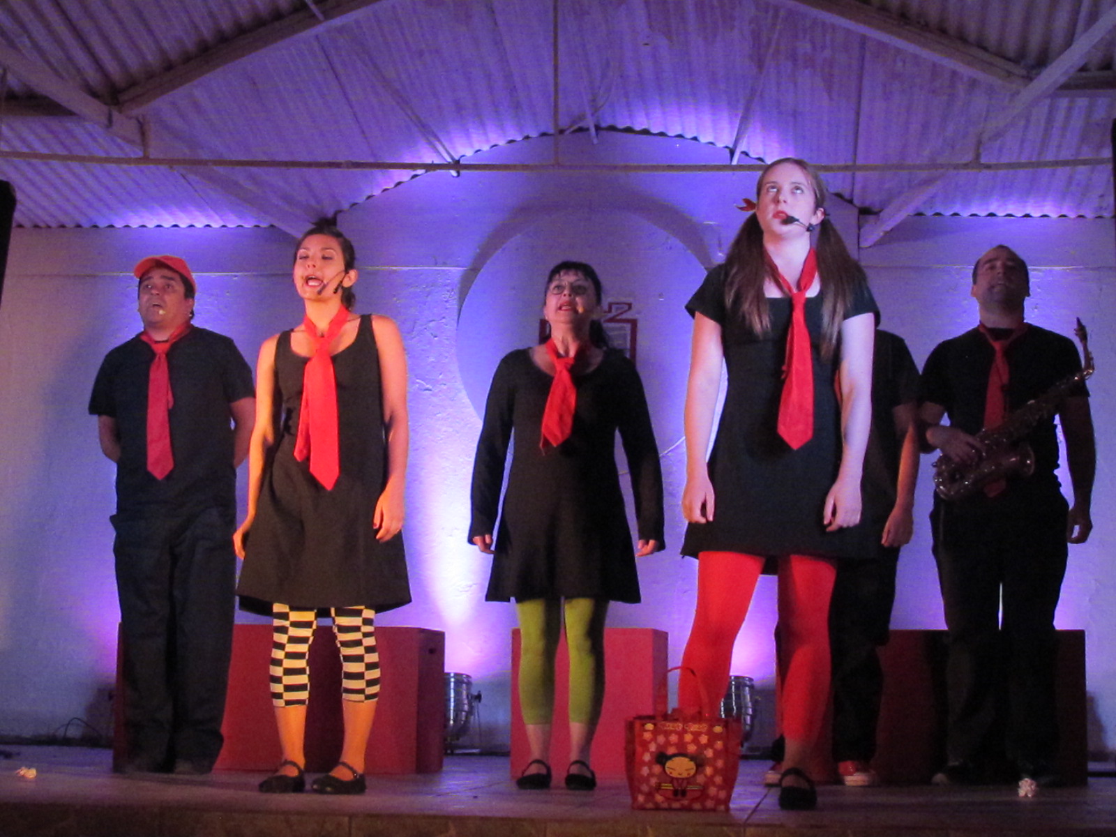 Con gran éxito se presentó en Villa Alemana la obra de teatro “DOMINGO 7”