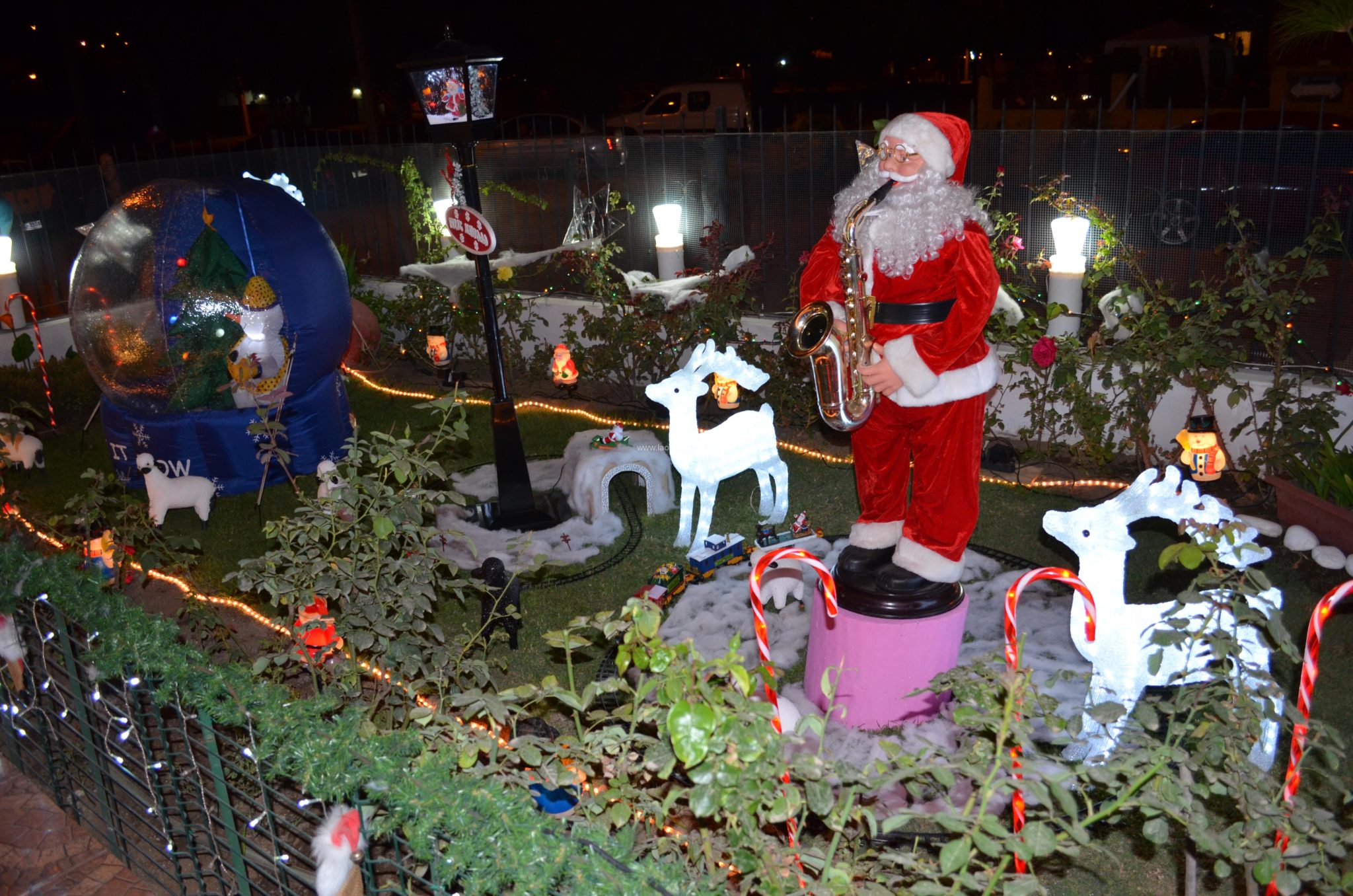 Hermosas casas adornan la Navidad en Villa Alemana
