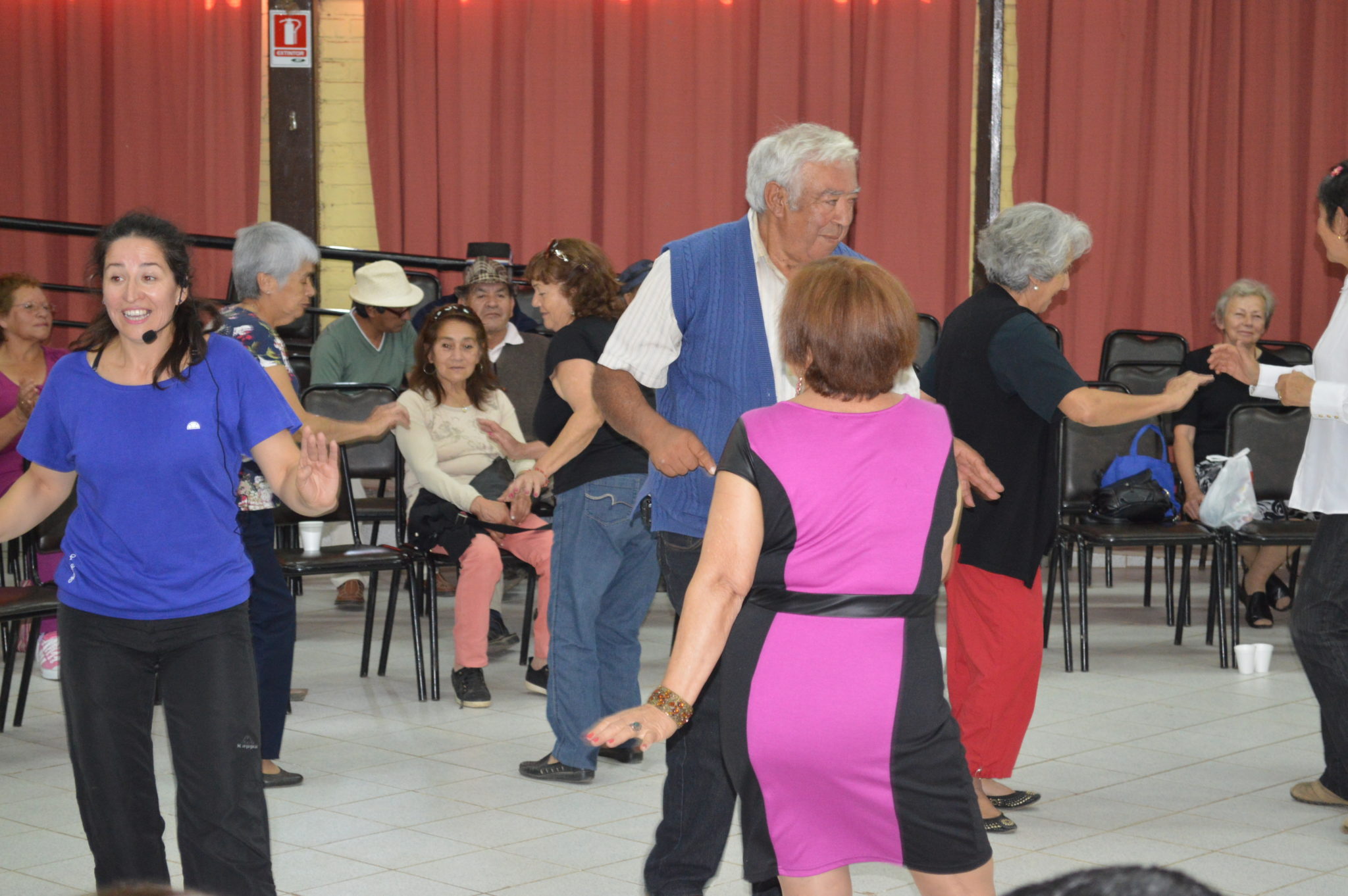 Adultos Mayores disfrutaron de entretenido Malón Bailable en Olmué