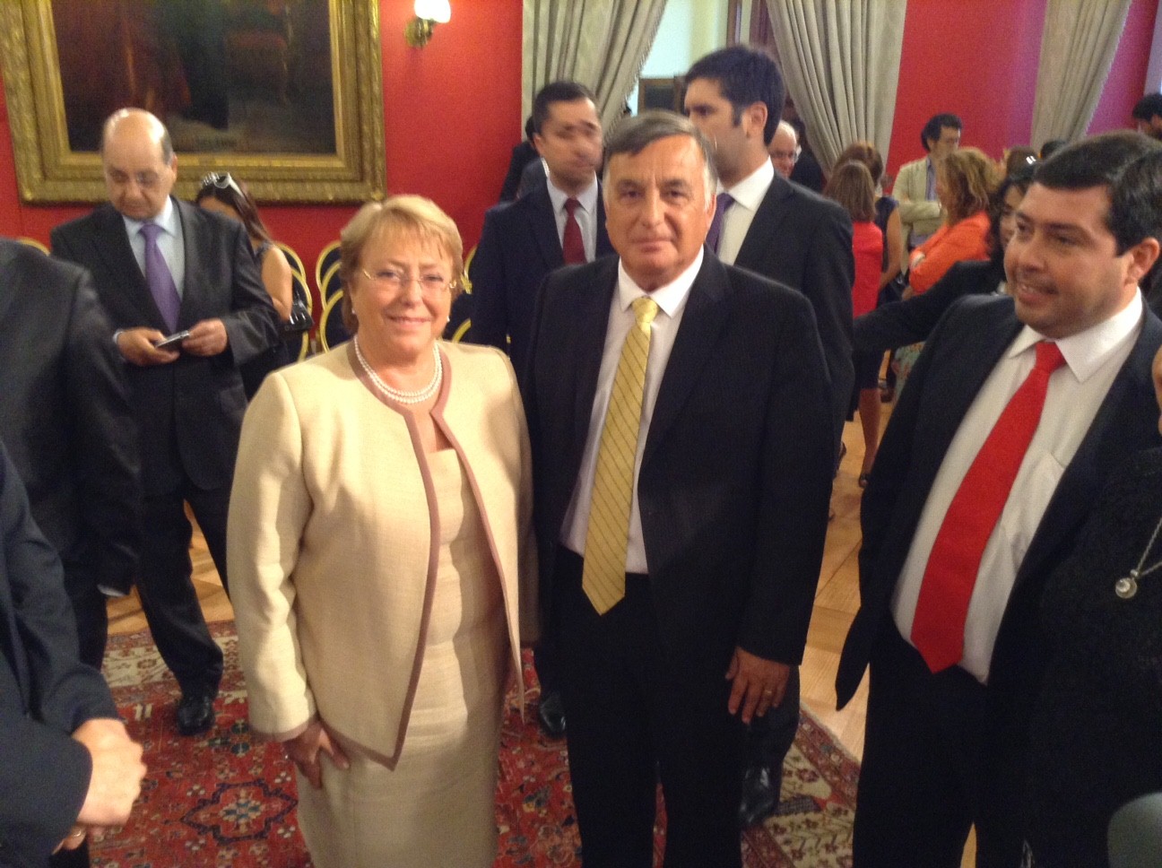 Alcalde de Concón participó en ceremonia de firma de ley que sanciona delitos de alta connotación social