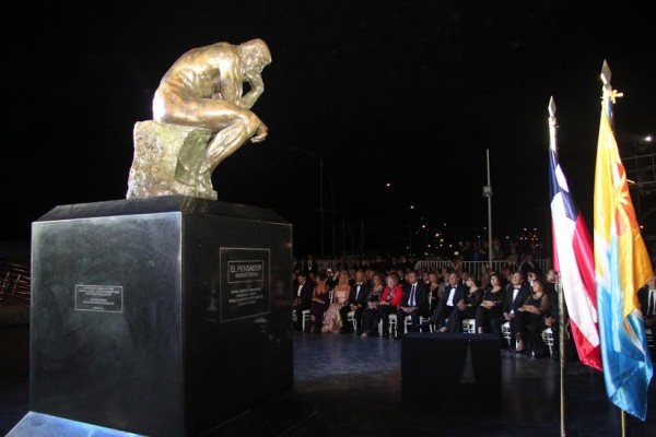 Alcaldesa Virginia Reginato, Monumento El Pensador