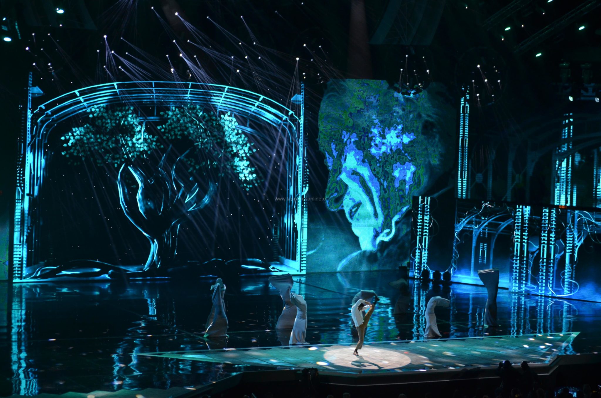 Luis Fonsi dio inicio al LVI Festival Internacional de la Canción de Viña del Mar