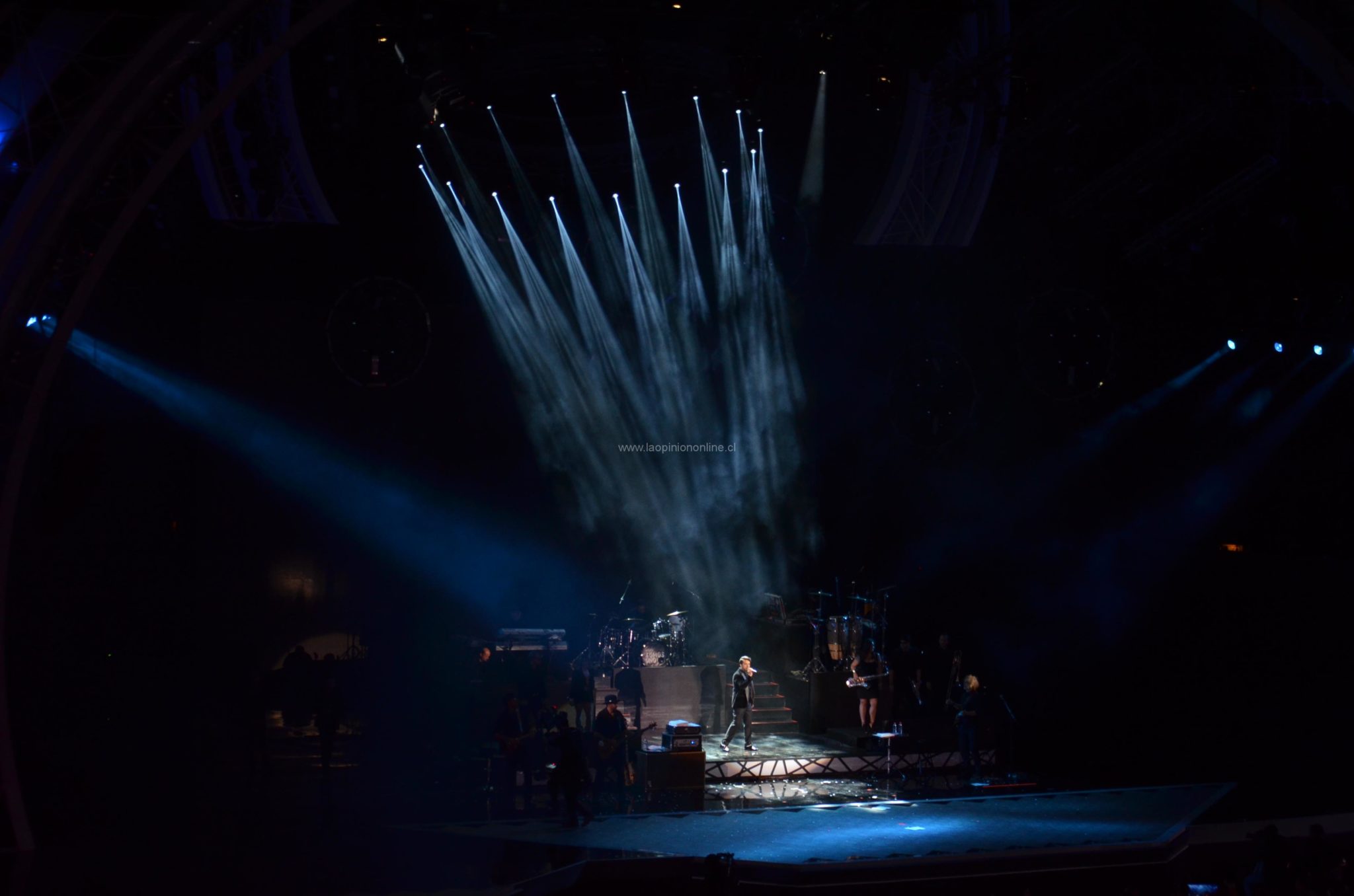 Luis Fonsi dio inicio al LVI Festival Internacional de la Canción de Viña del Mar