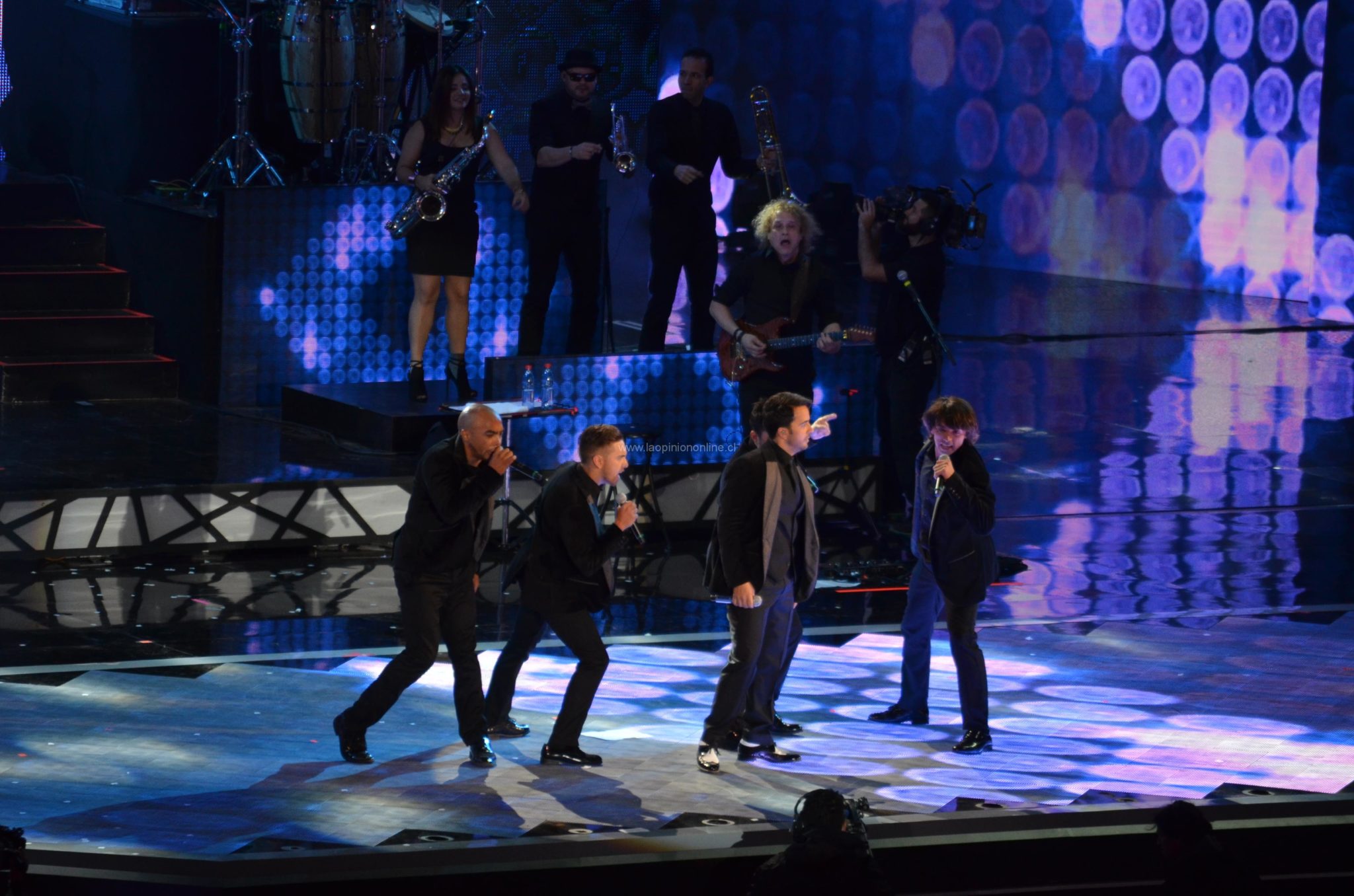 Luis Fonsi dio inicio al LVI Festival Internacional de la Canción de Viña del Mar