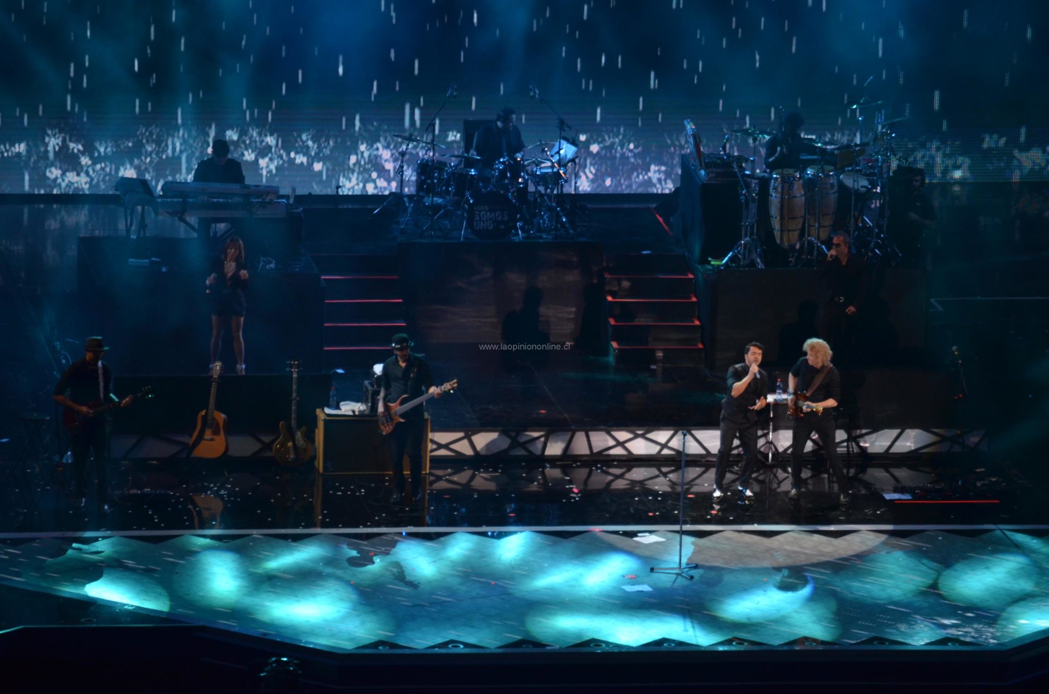 Luis Fonsi dio inicio al LVI Festival Internacional de la Canción de Viña del Mar