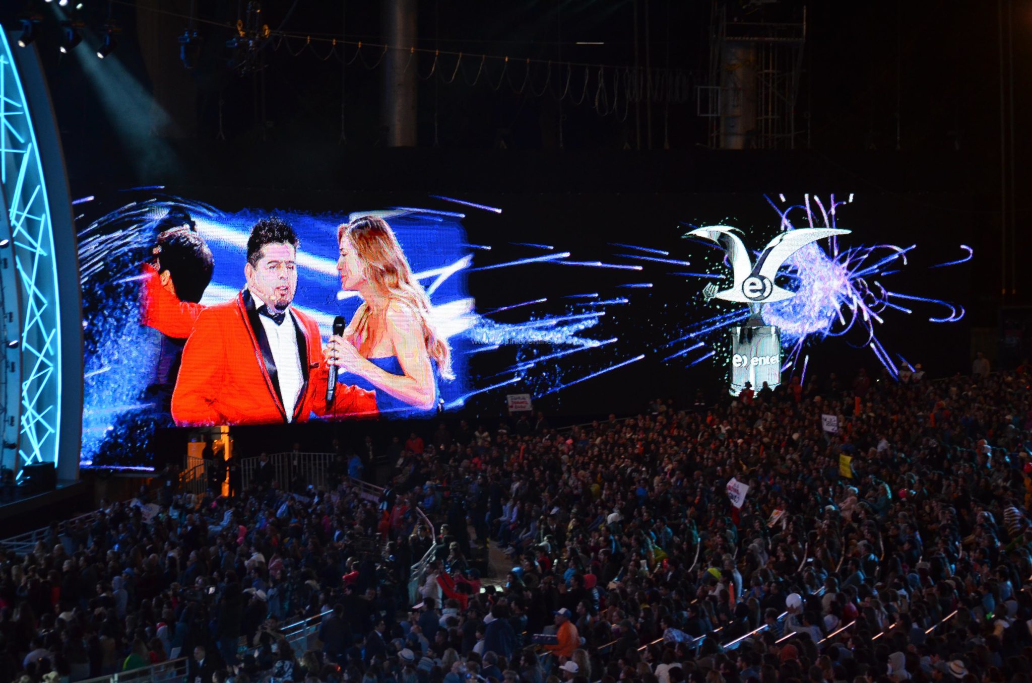 Exitosa primera noche del Festival de Viña 2015