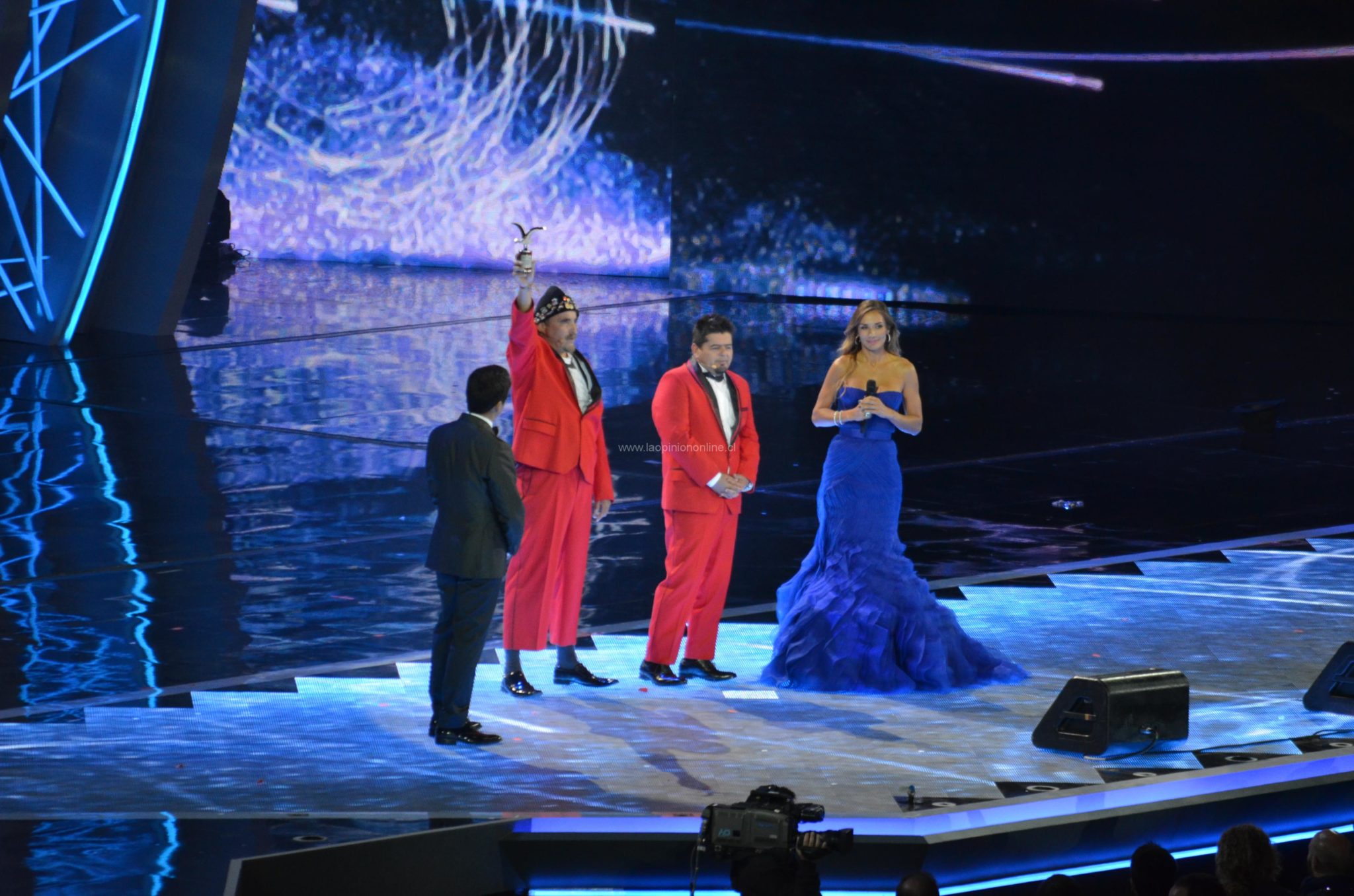 Exitosa primera noche del Festival de Viña 2015
