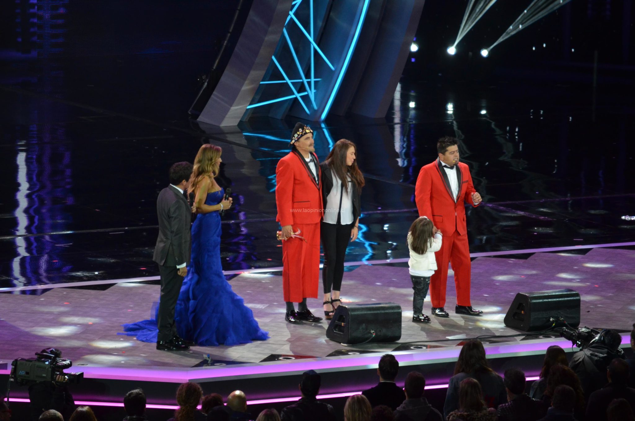 Exitosa primera noche del Festival de Viña 2015