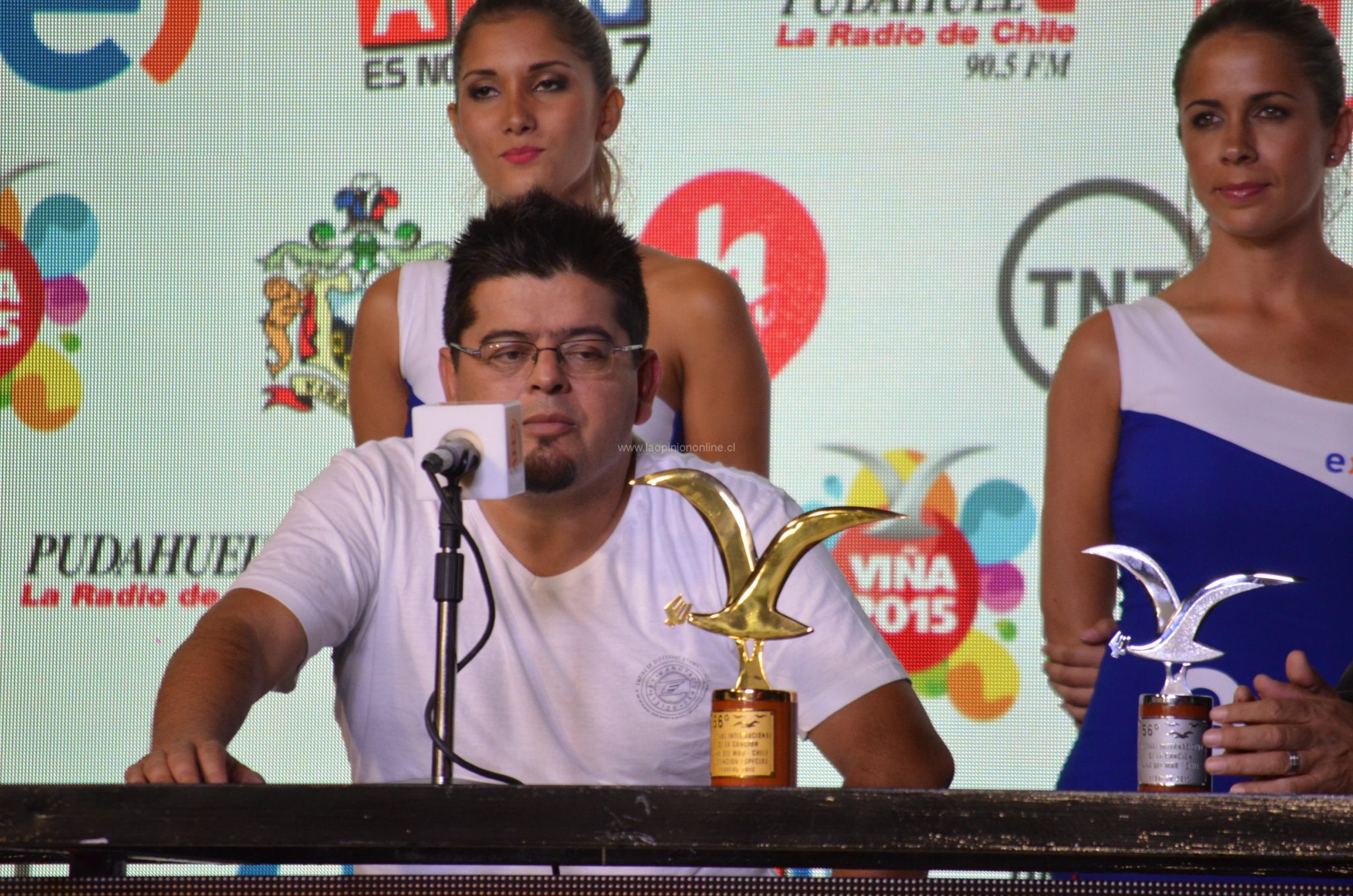 Exitosa primera noche del Festival de Viña 2015