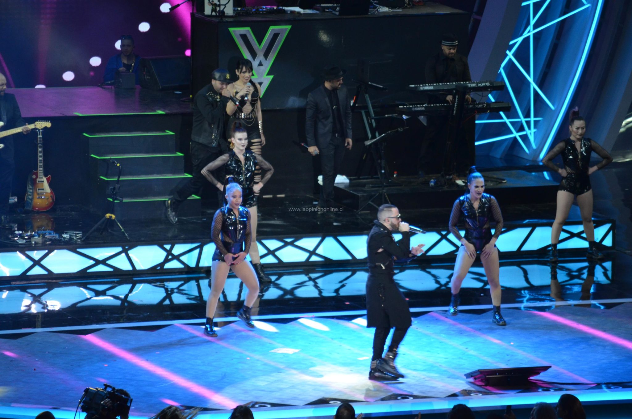 Exitosa primera noche del Festival de Viña 2015