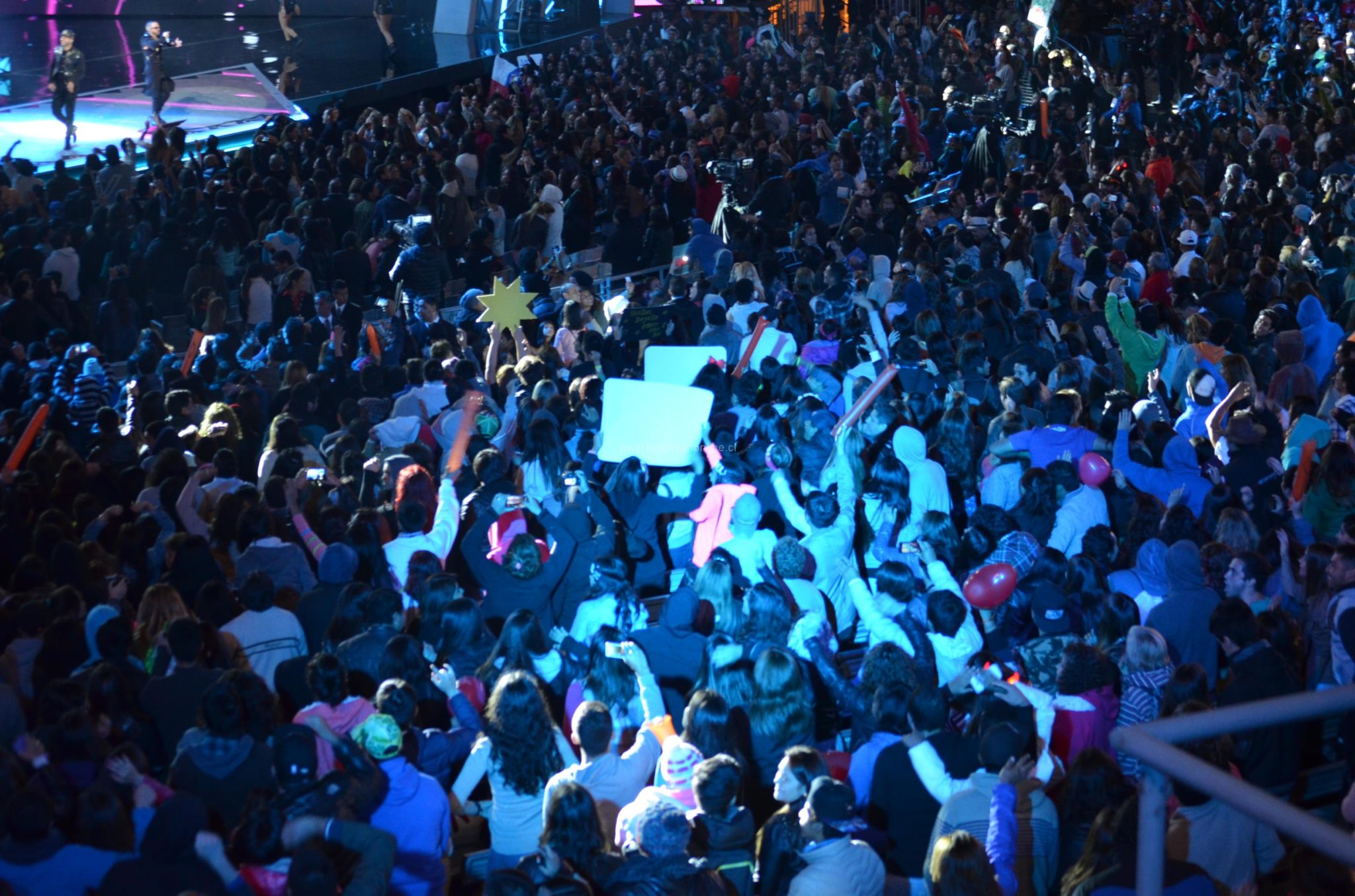 Exitosa primera noche del Festival de Viña 2015