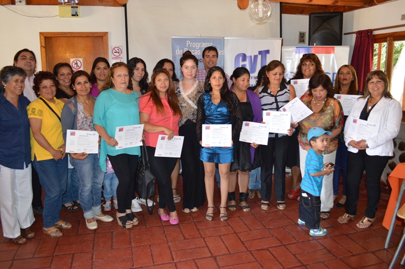 Olmueínas se certificaron en elaboración de comidas y postres realizados con productos de la región