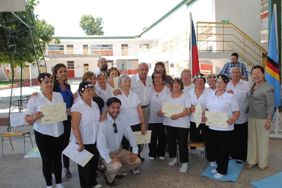 Los Adultos Mayores también disfrutan el verano en Villa Alemana