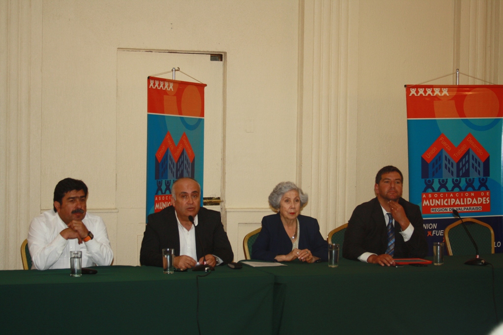 Alcaldes están dispuestos a movilizarse en demanda de soluciones en educación