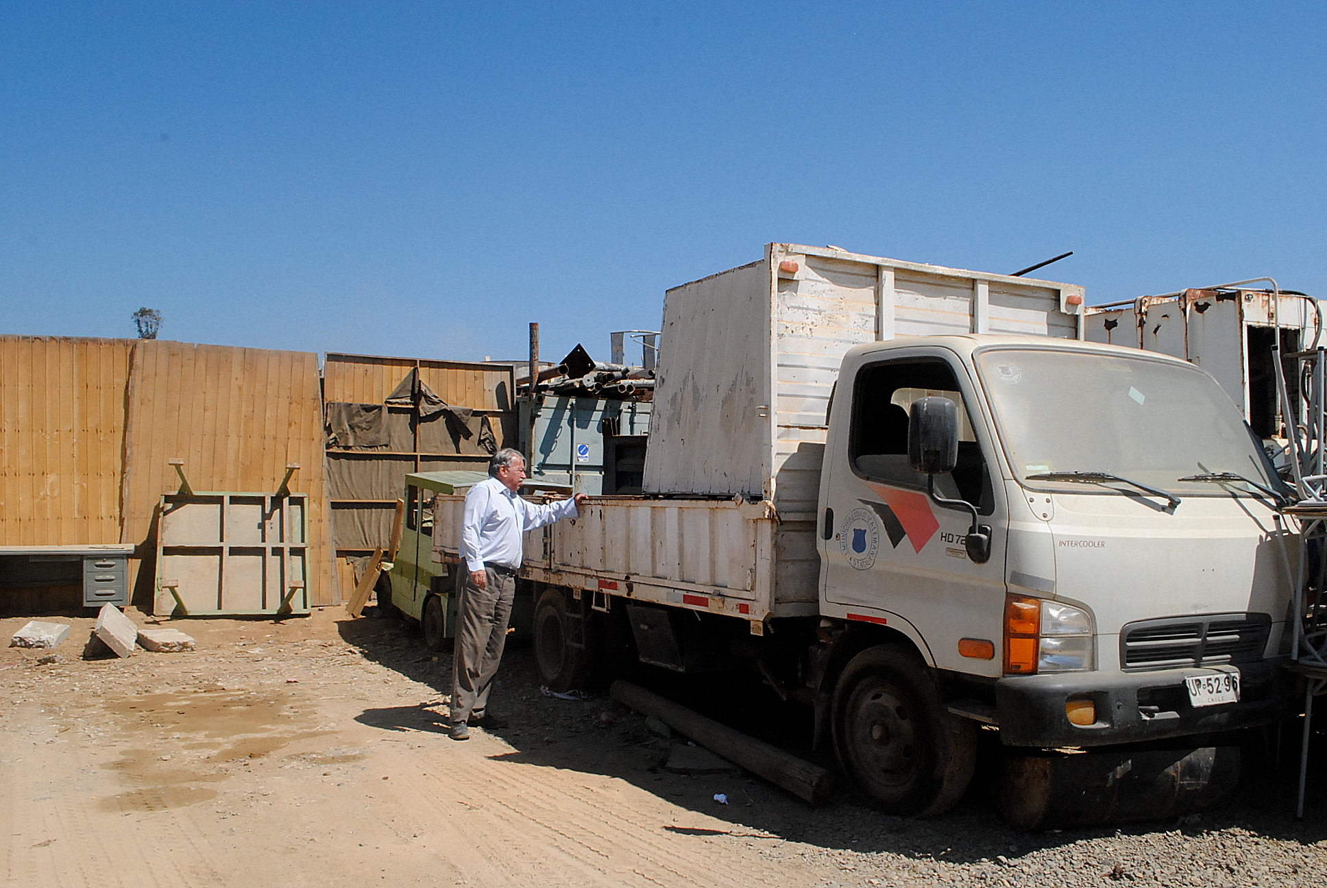 Municipio de Villa Alemana remata camiones y artículos dados de baja