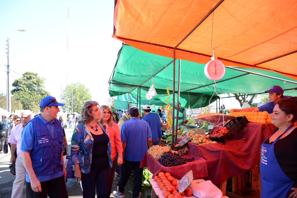 Locatarios de feria de Nueva Aurora se adjudicaron recursos que optimizarán las condiciones de su actividad laboral