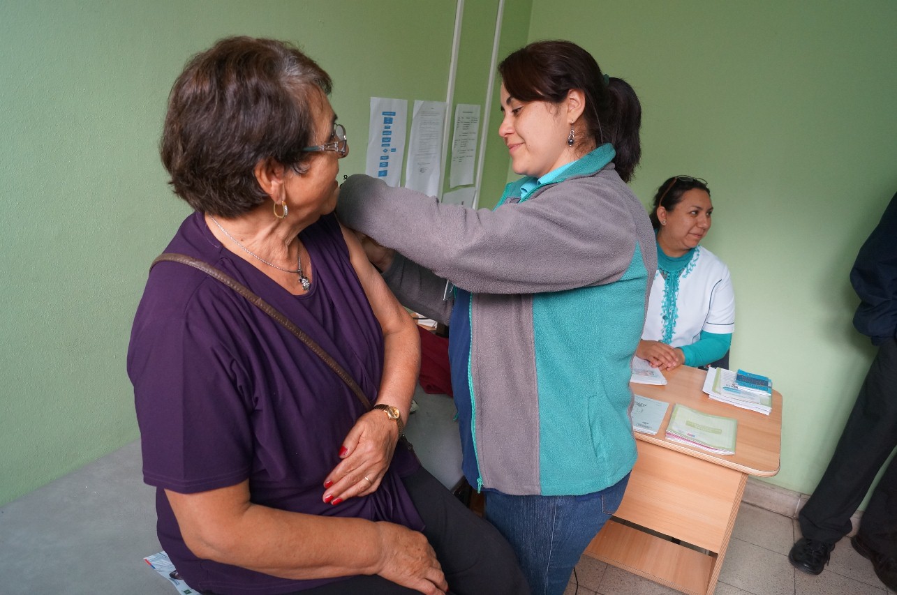 Campaña anti influenza 2015 pretende vacunar a 60 mil personas en la provincia de Quillota