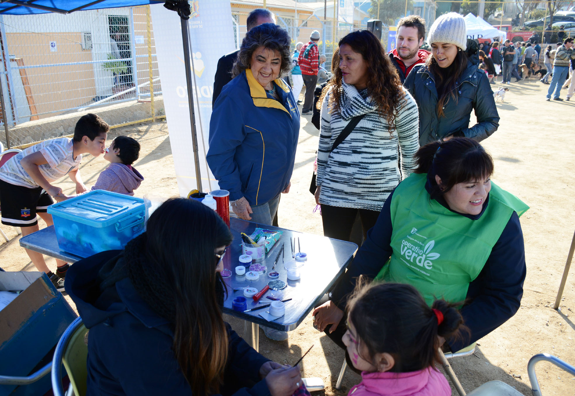 Más de 1500 atenciones han entregado operativos médicos sociales en barrios viñamarinos