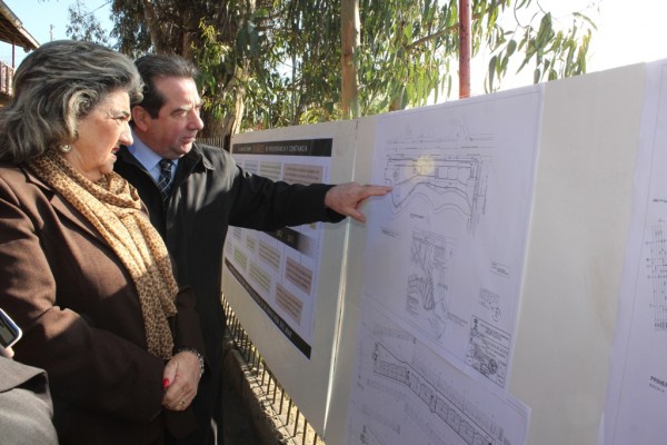 Alcaldesa Virginia Reginato, escuela 21 de mayo 1