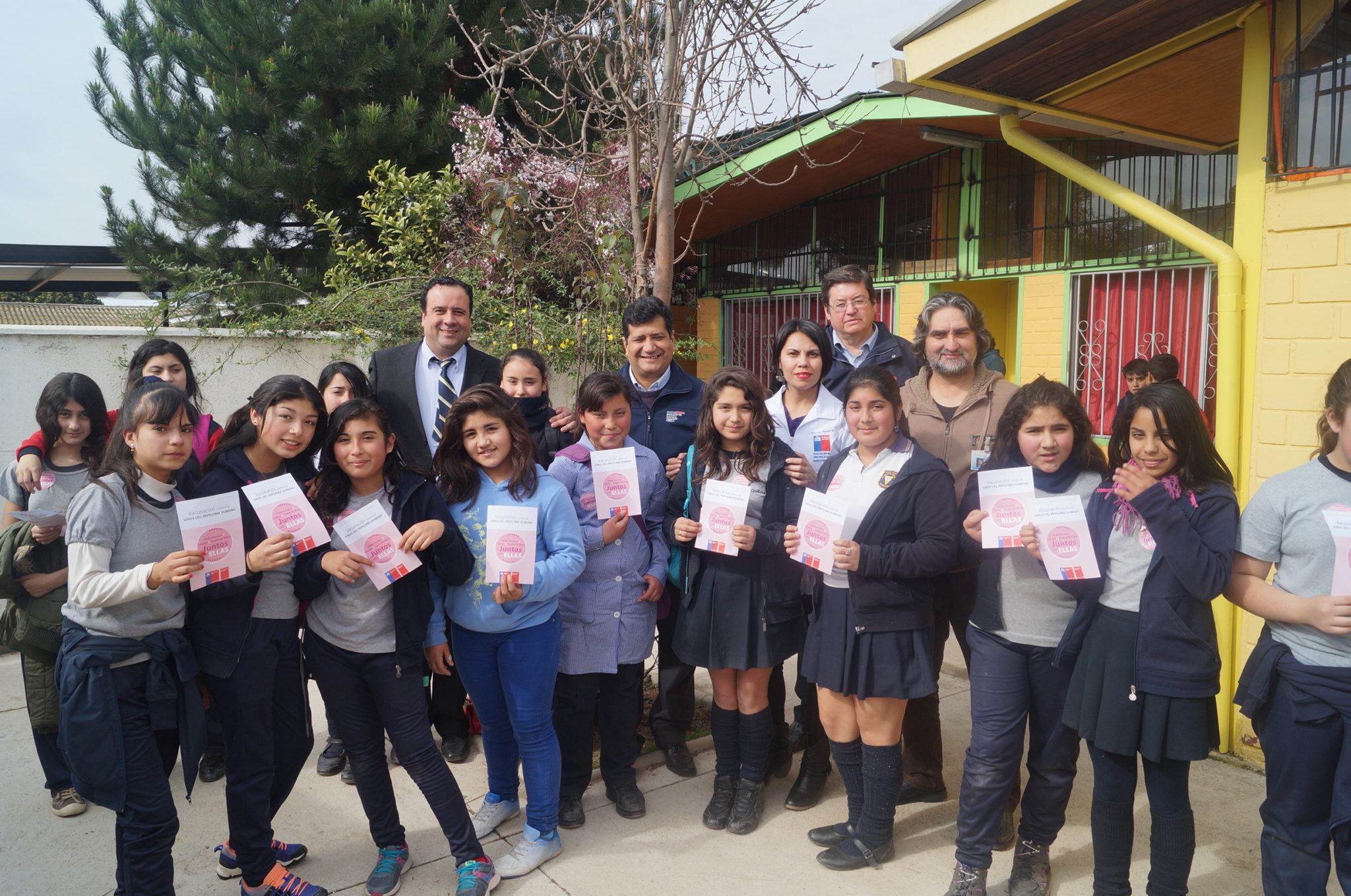 Vacuna contra Virus Papiloma Humano beneficiará a más de 3.800 alumnas en provincia de Quillota