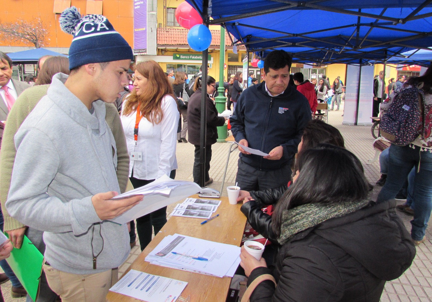Empresas de la zona presentaron ofertas de trabajo en feria laboral organizada por Gobernación de Quillota,  municipios y Sence