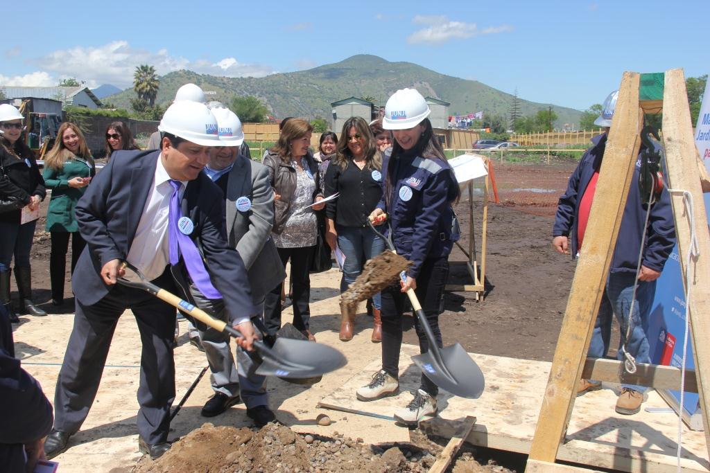 Con postura de primeras piedras JUNJI da el vamos a construcción de nuevos proyectos educativos para Nogales y La Calera