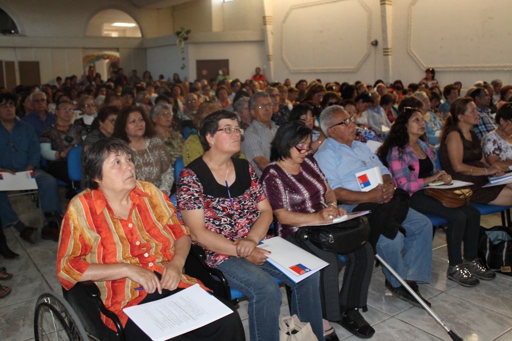 Desarrollo Social y Gobernación organizaron masivo Cabildo Ciudadano sobre Registro Social de Hogares en Quillota