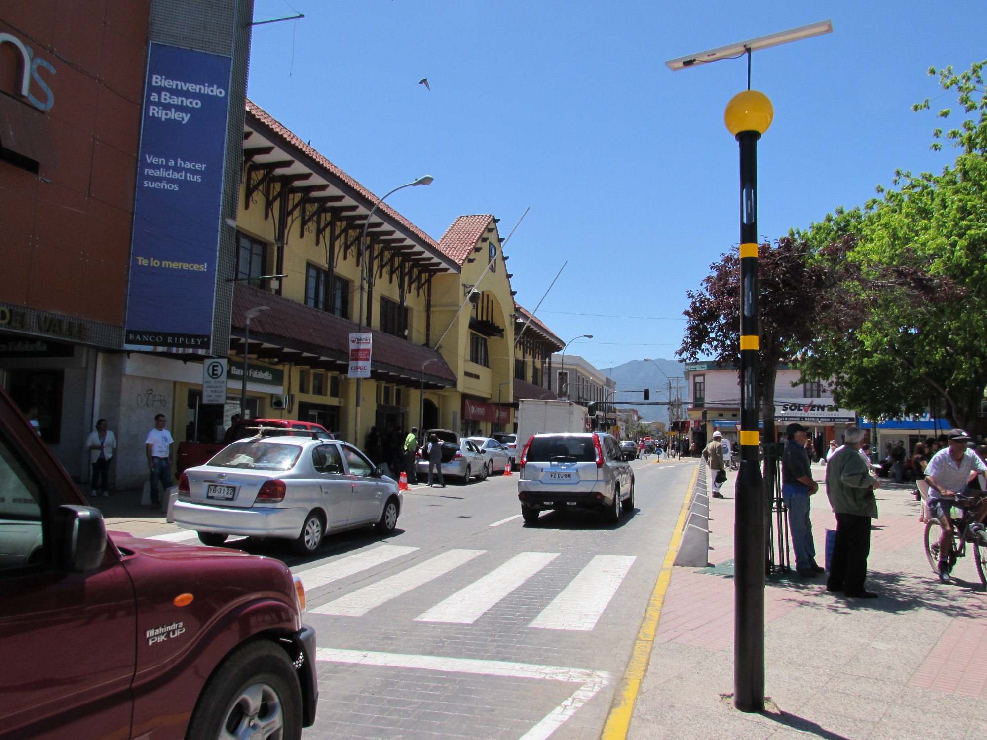 Millonaria inversión regional permite renovación de calles y plaza de armas en Quillota