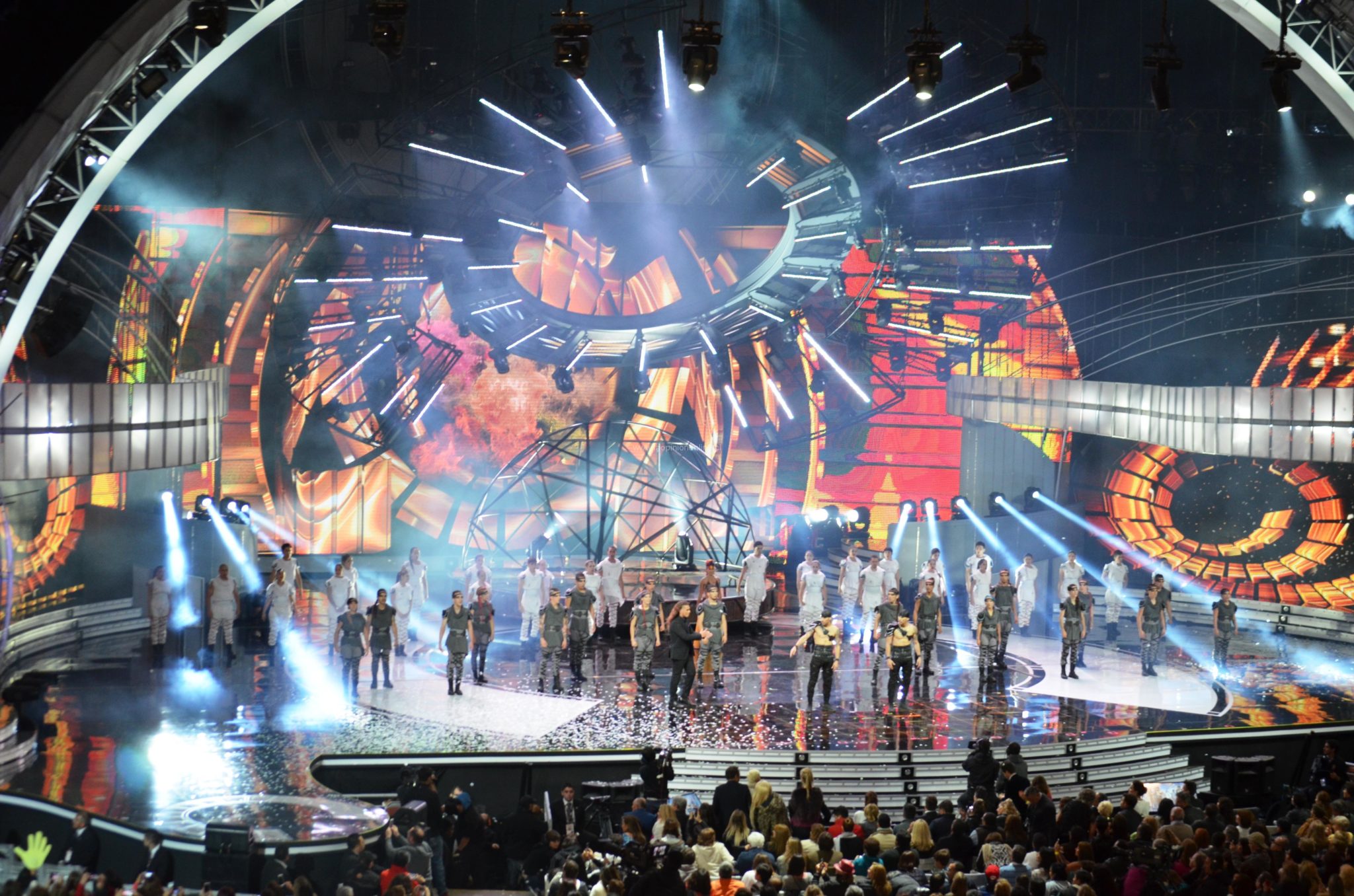 Exitosa noche inaugural del Festival de Viña 2016