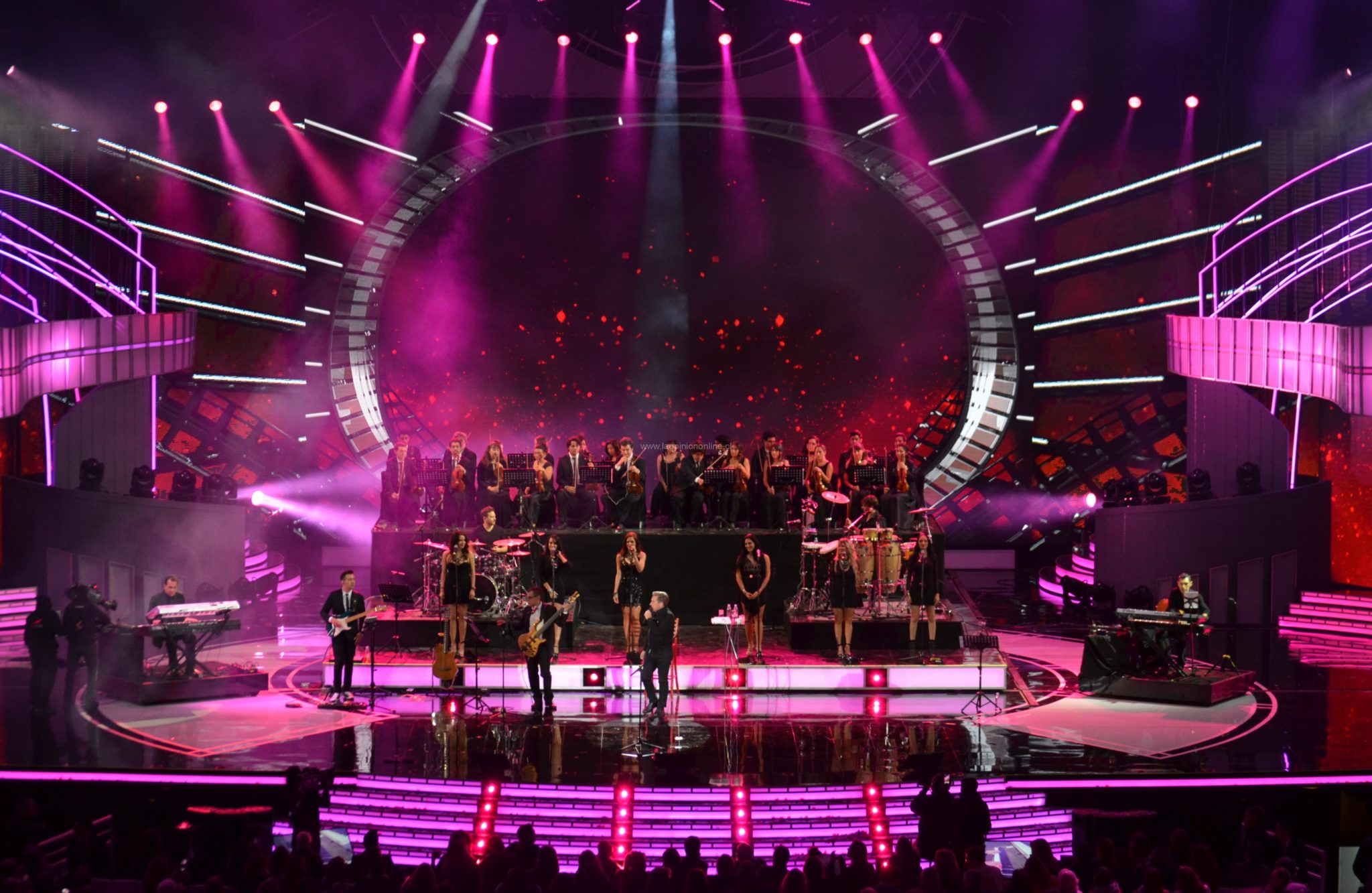 Exitosa noche inaugural del Festival de Viña 2016