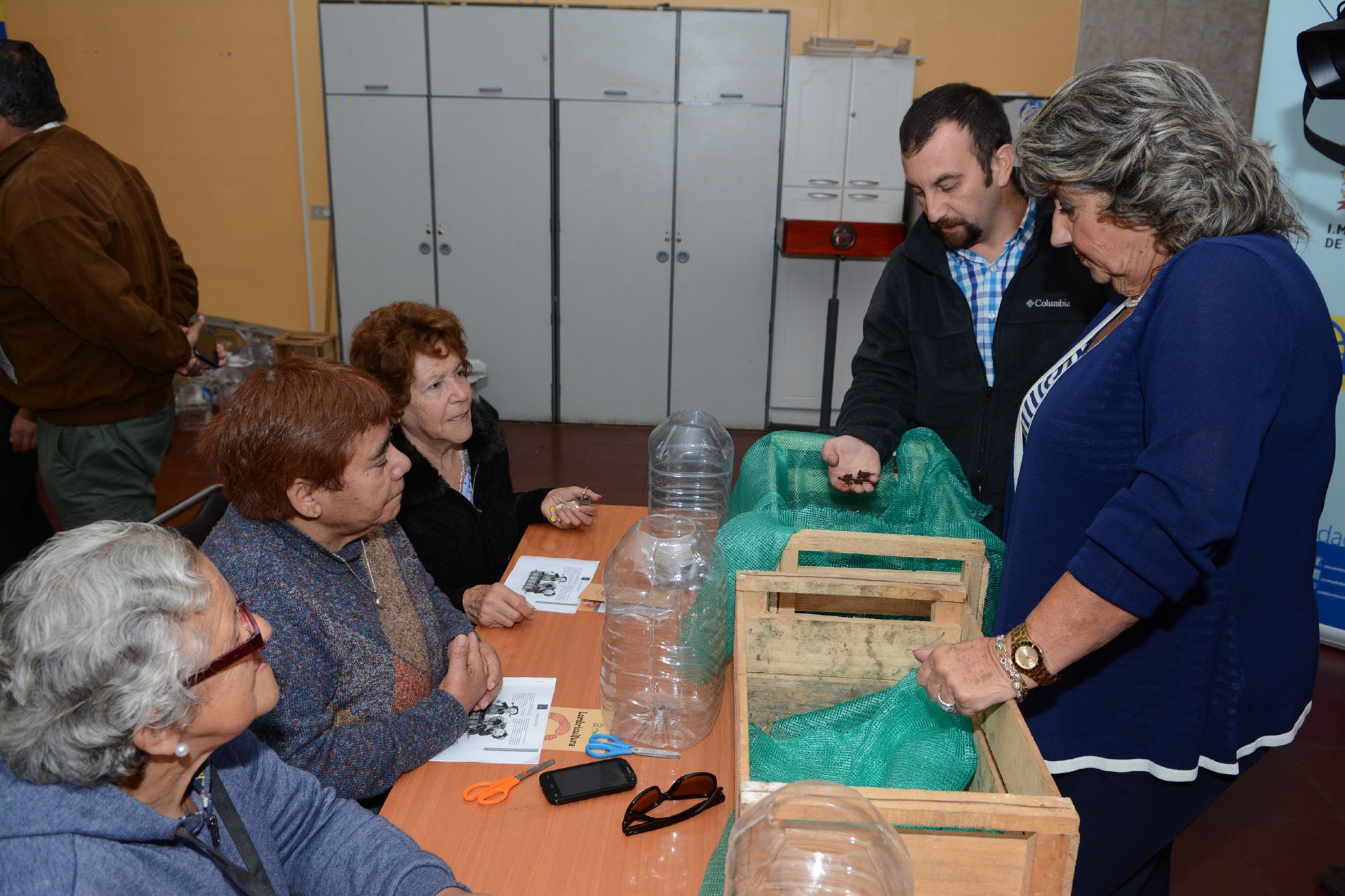 Realizarán talleres gratuitos de Lombricultura en sedes vecinales de Viña del Mar
