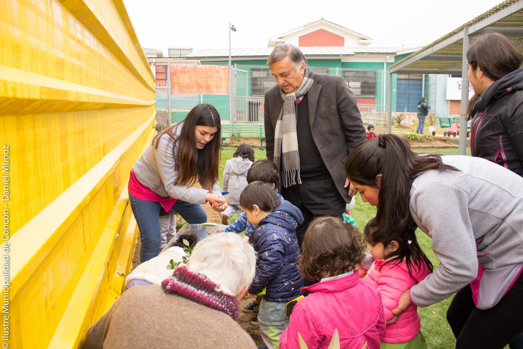 Jardines Infantiles de Concón celebraron el día del árbol plantando especies en sus establecimientos