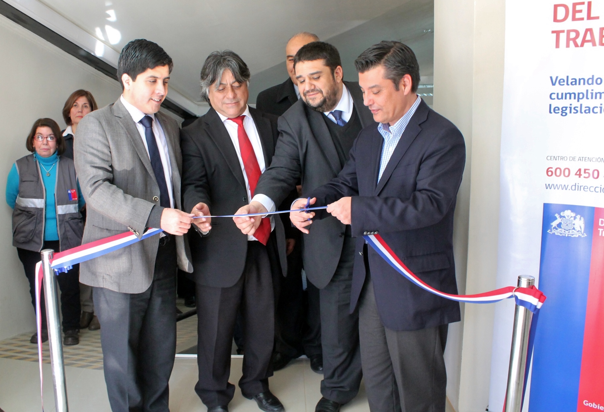 Gobernador y director del Trabajo inauguran oficina de la Inspección del Trabajo en la provincia de Marga Marga