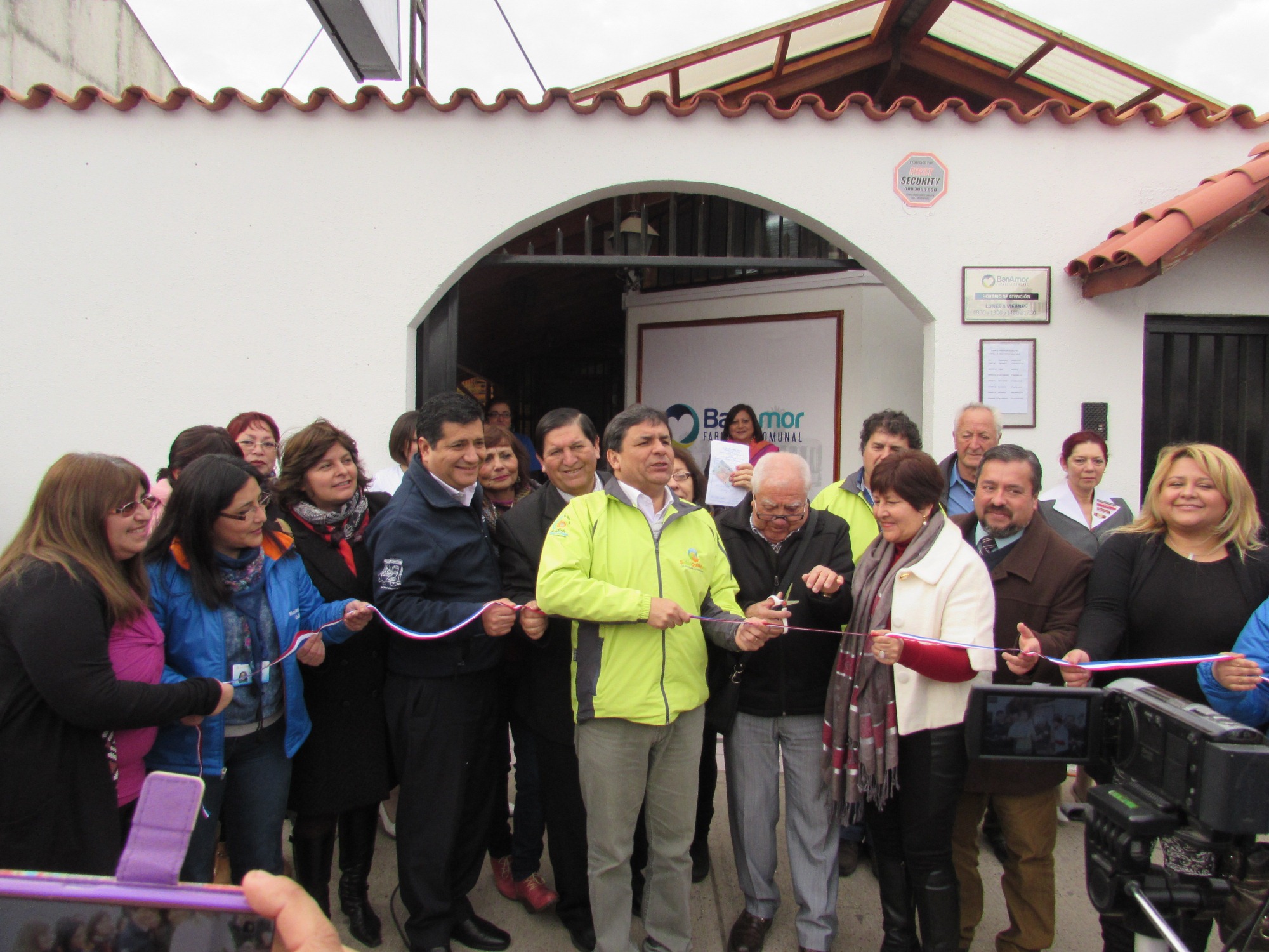 Inauguraron nueva farmacia comunal en Quillota