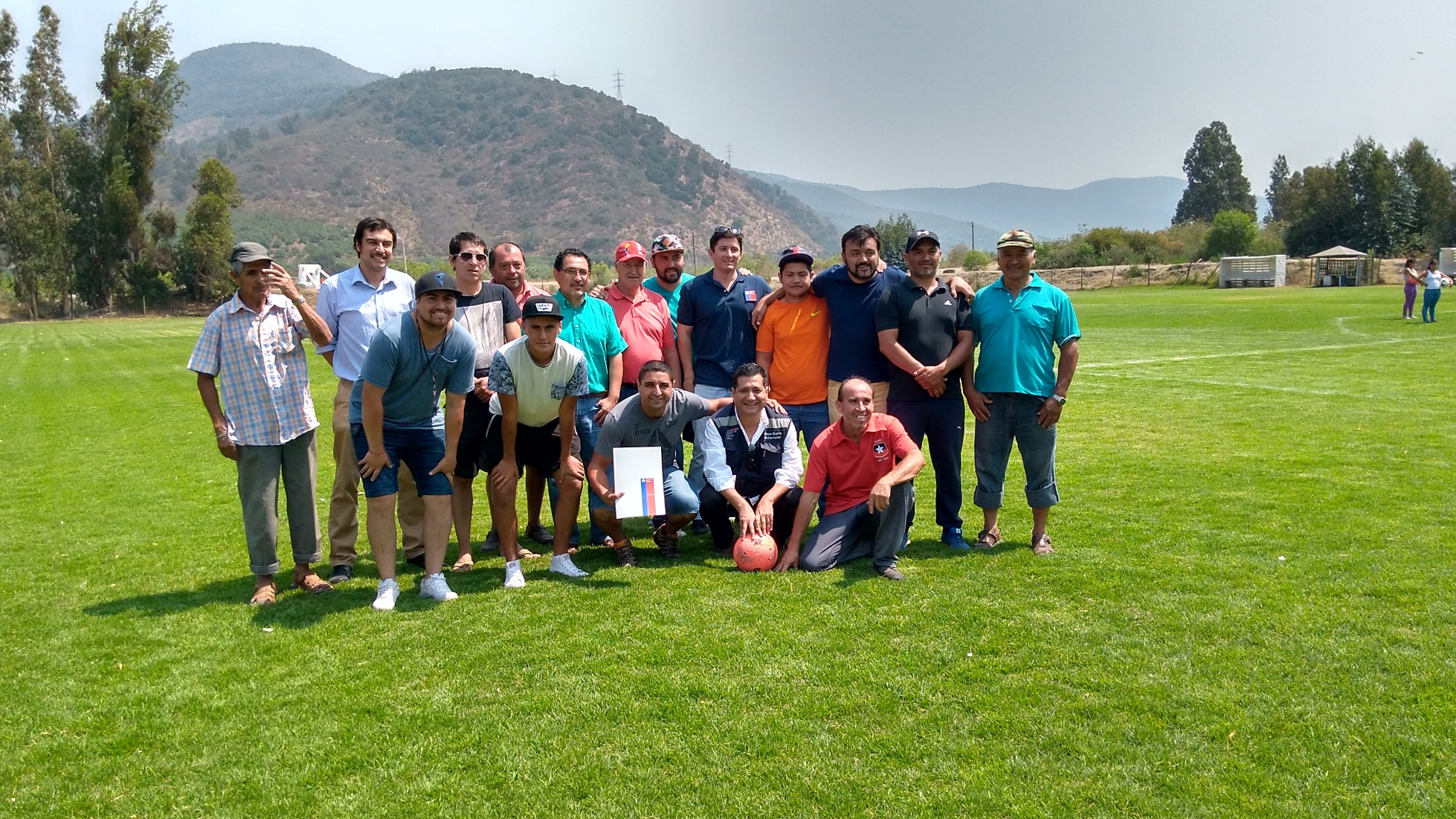 Clubes deportivos de La Cruz recibieron el  comodato de sus recintos deportivos