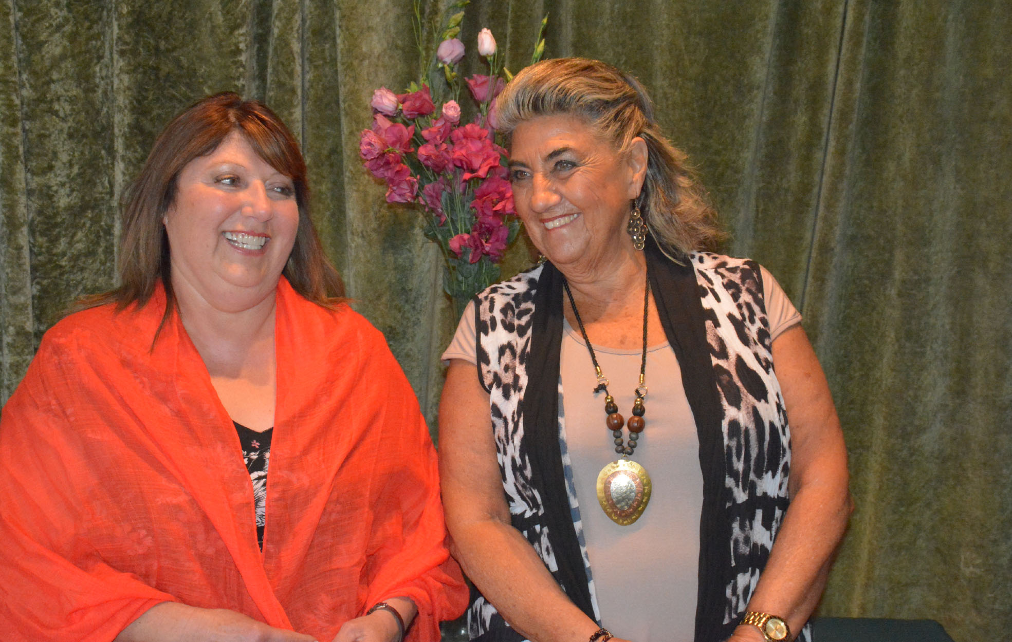 Alcaldesa Virginia Reginato deseó suerte a jurado popular del Festival de Viña 2017