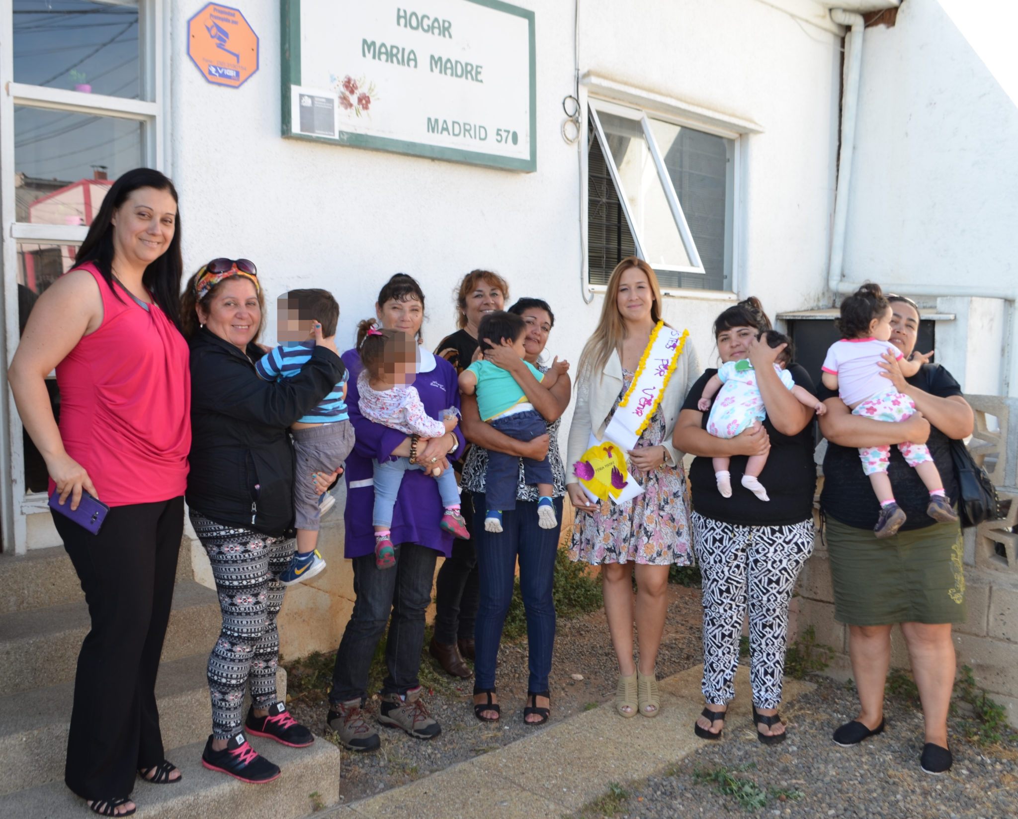 Valentina Saini visitó a niños del hogar de menores “María Madre” en Viña del Mar