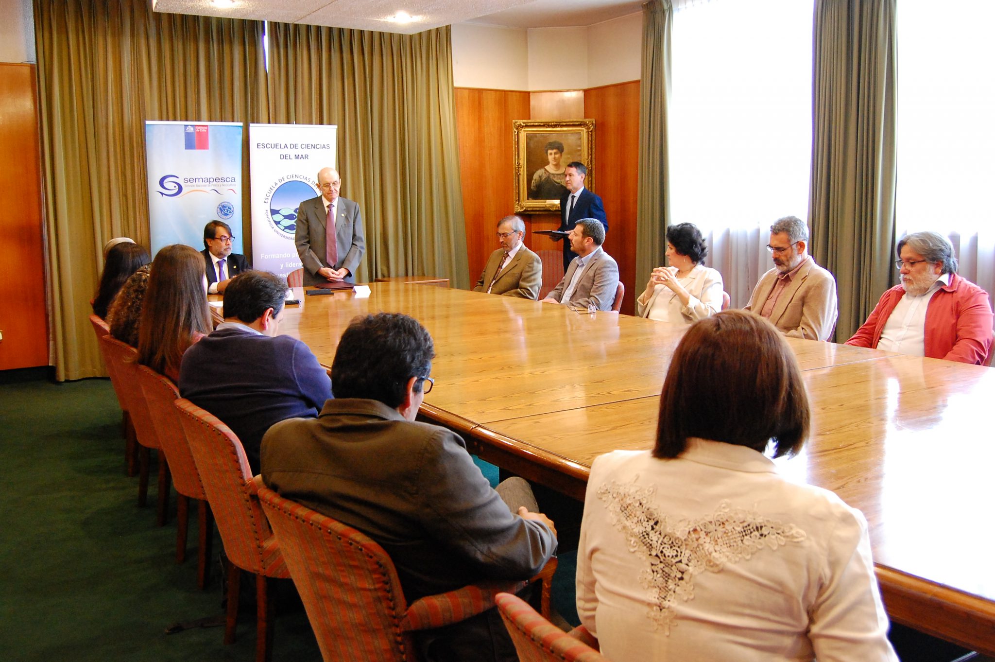 Sernapesca y PUCV firman convenio de colaboración para promover la investigación y el desarrollo de la pesca y la acuicultura