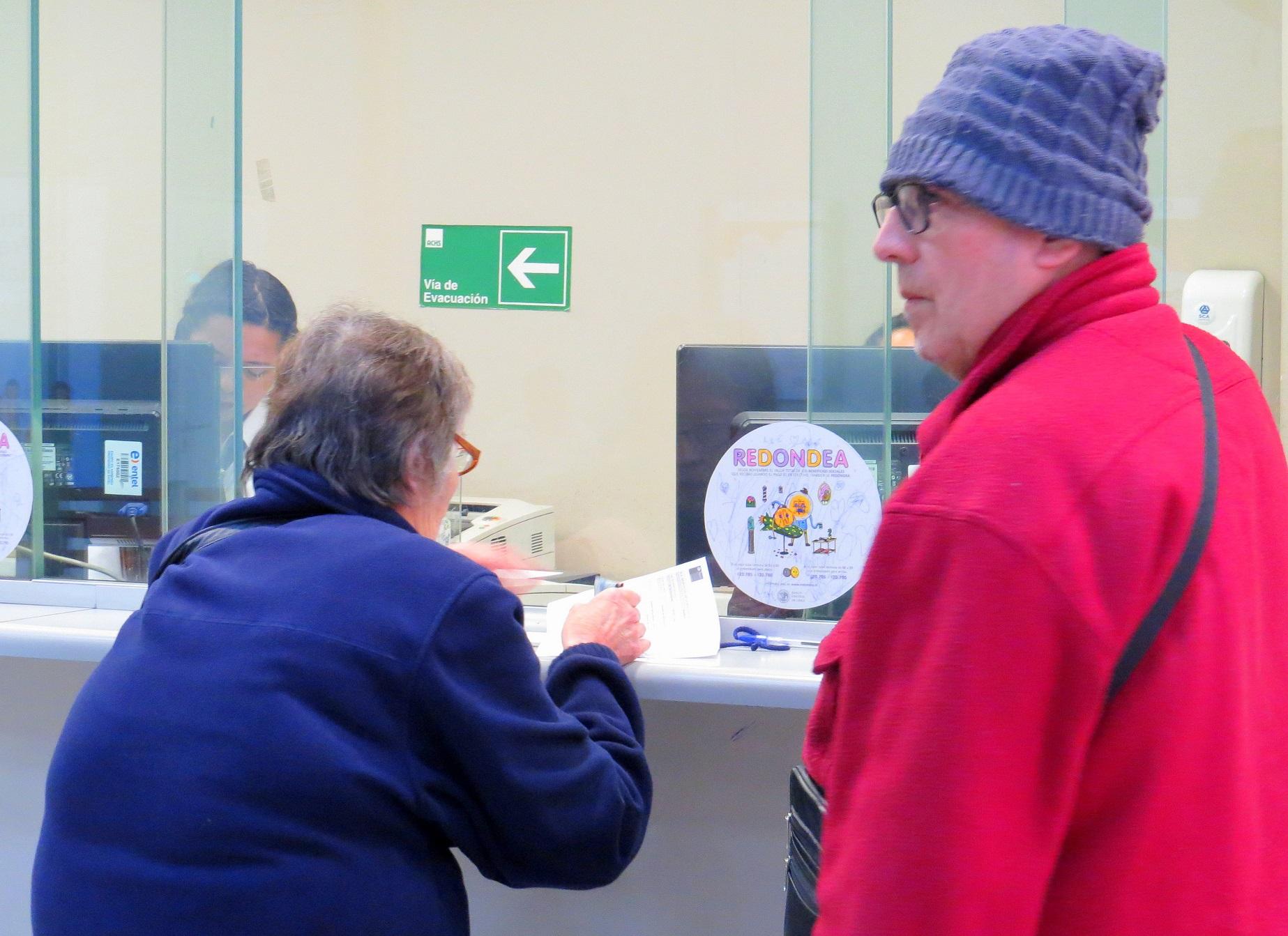 Más de 200 mil pensionados de la región de Valparaíso recibirán aguinaldo navideño