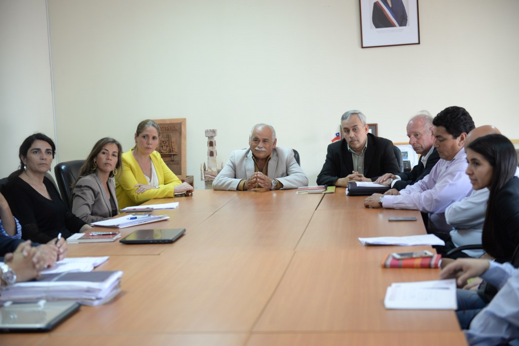 Concejo en pleno manifiesta rechazo a Proyecto Torres Cardones Polpaico