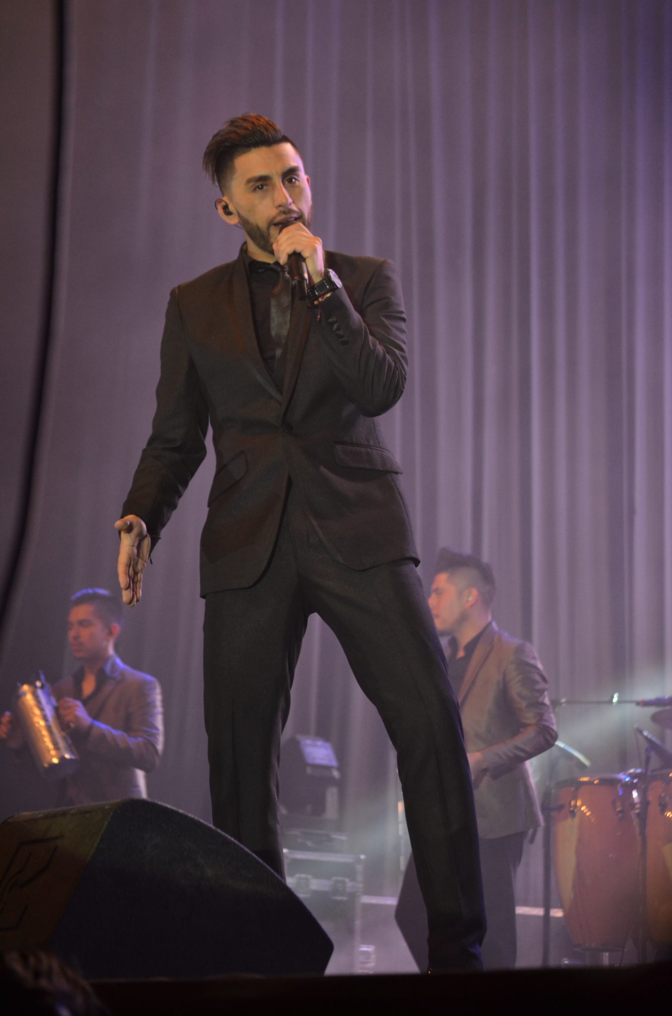 Finalizó la XVII versión del festival “Concón un Canto al Mar” con la fiesta y el baile de Noche de Brujas